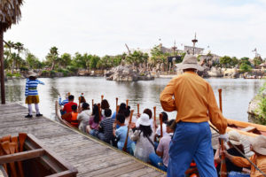 ディズニー エーゲ海に誘われて ジャンピン・ジェリーフィッシュ | カリフォルニア・アドベンチャーの